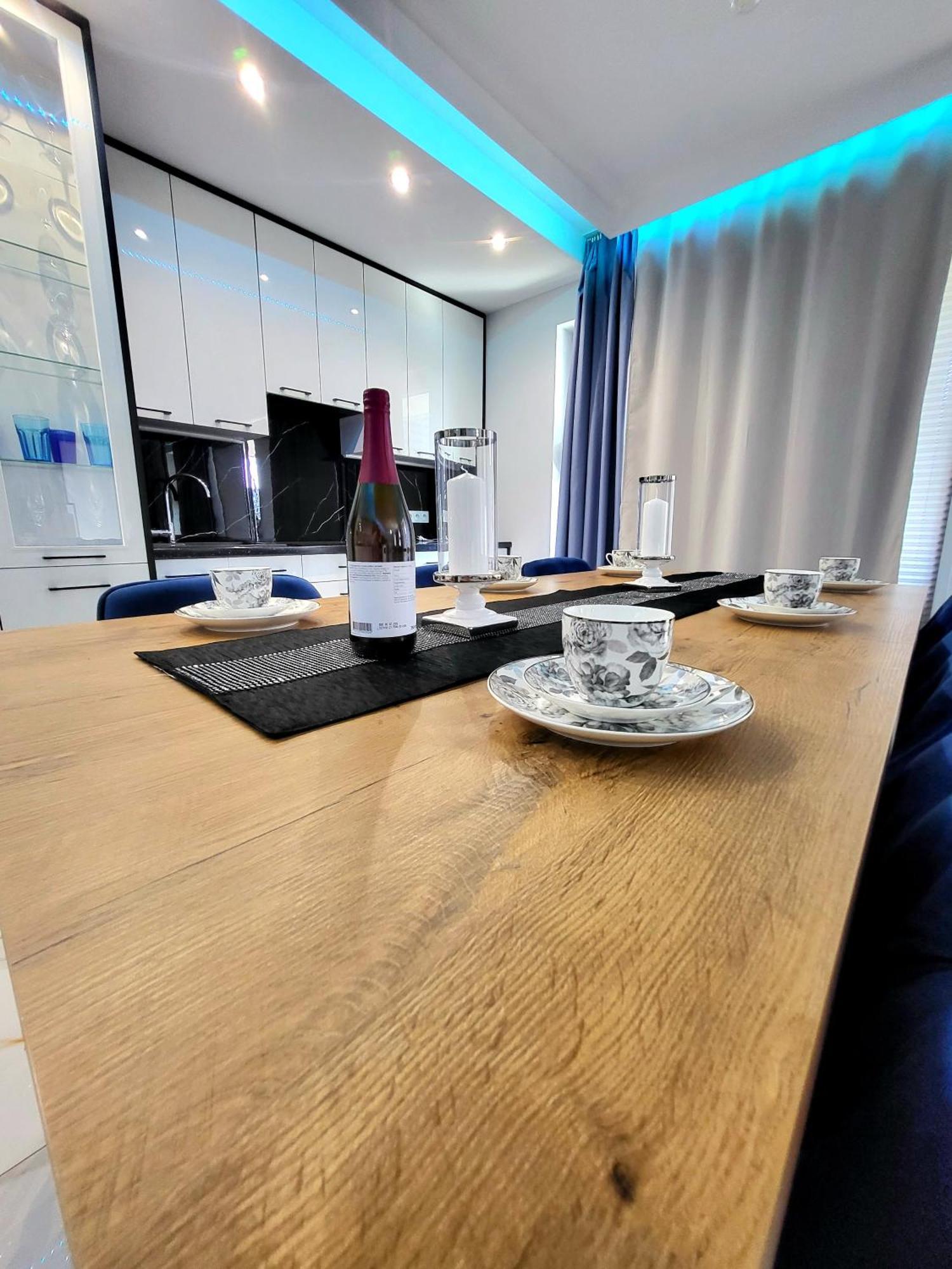 Luksusowy Apartament Ksiecia Witolda Lägenhet Wrocław Exteriör bild